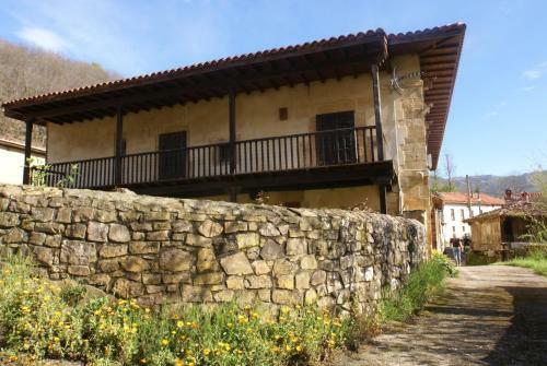 Palacio Rural De Inguanzo De Cabrales