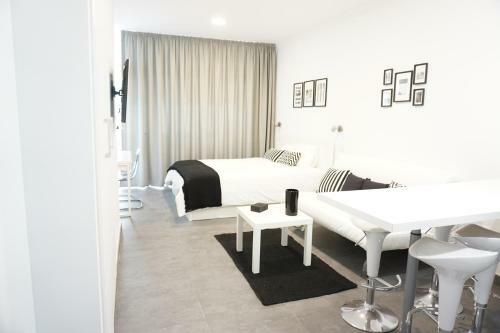 Apartamento Black & White Las Canteras