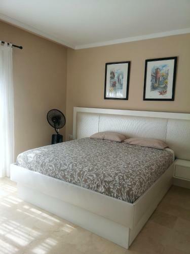 Apartamento Luxury House With Two Suits