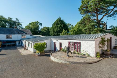 Hostal Riversdale Farm Guest House And Leisure Centre