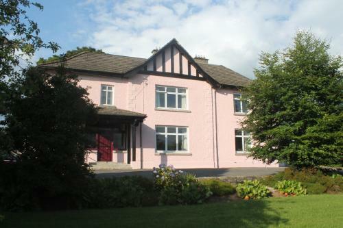 Hostal Riversdale Farm Guest House And Leisure Centre