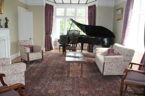 Hostal Riversdale Farm Guest House And Leisure Centre