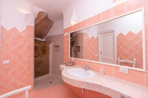 Villa Scorpion House