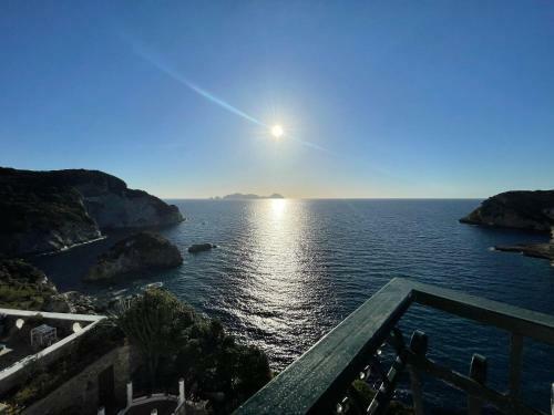 Apartamento Magi - Il Tramonto Su Palmarola