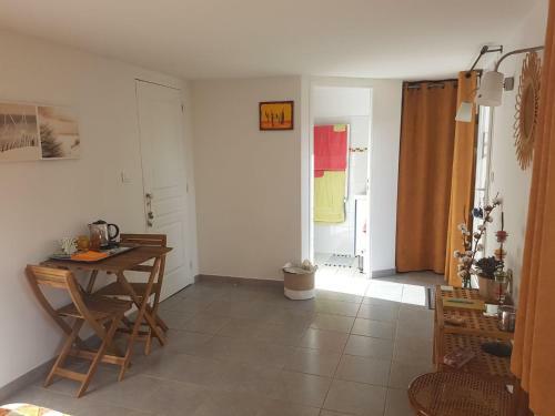 Hostal Chambre Independante Gareoult