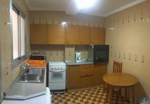 Apartamento Piso Centrico Para Su Estancia De Verano Cuatro Dormitorios