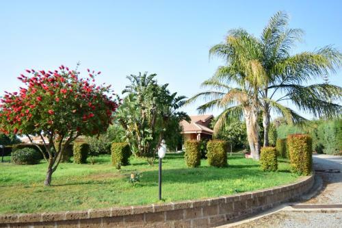 Villa With Swimming Pool&garden