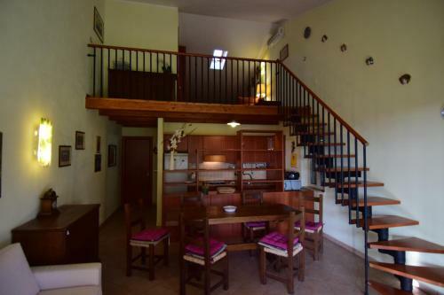 Villa With Swimming Pool&garden