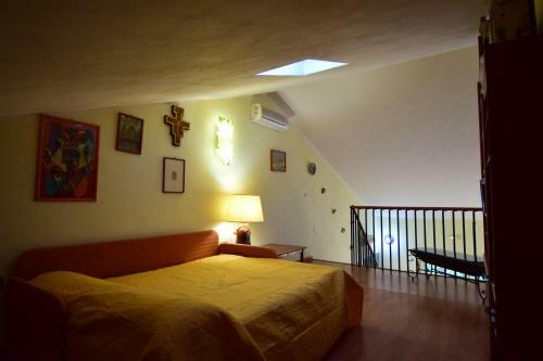 Villa With Swimming Pool&garden