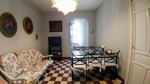 Apartamento Plaza De Do�a Elvira 8