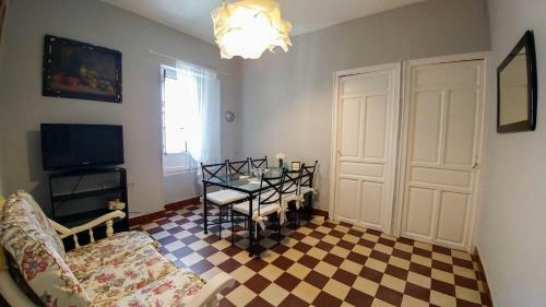 Apartamento Plaza De Do�a Elvira 8