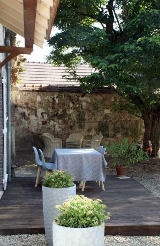 La Cour D'eloyse
