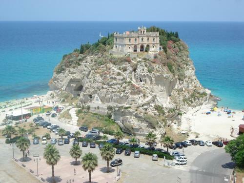 Luxury Apartment In Tropea's City Center