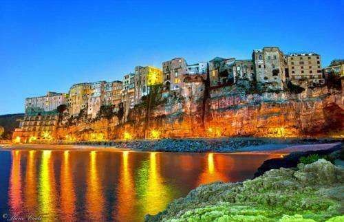 Luxury Apartment In Tropea's City Center