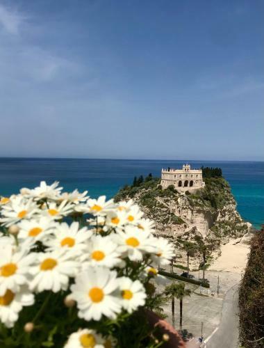 Luxury Apartment In Tropea's City Center