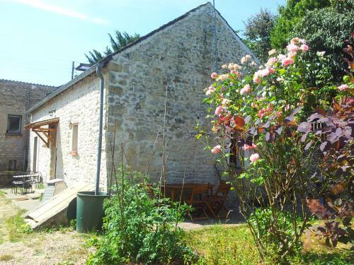 Maison En Pierre � La Campagne
