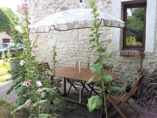 Maison En Pierre � La Campagne