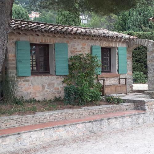 Authentique Cabanon Proven�al