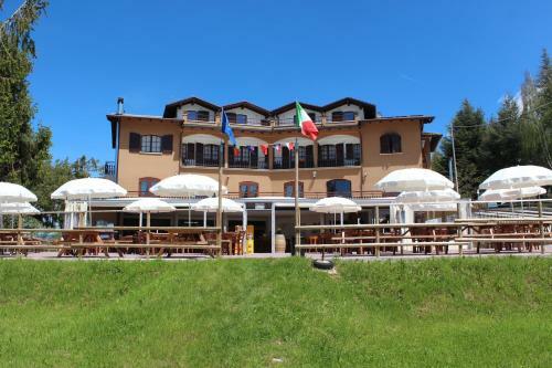 Albergue Hotel Monte Baldo