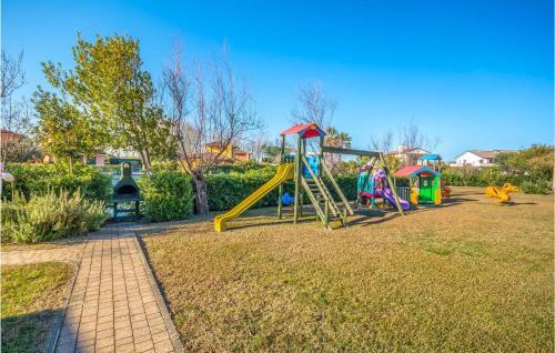 Three-bedroom Holiday Home In Albarella Ro