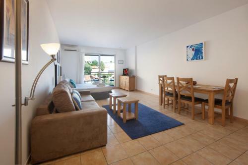 Apartamento Monaco, Sea View, Bright Studio