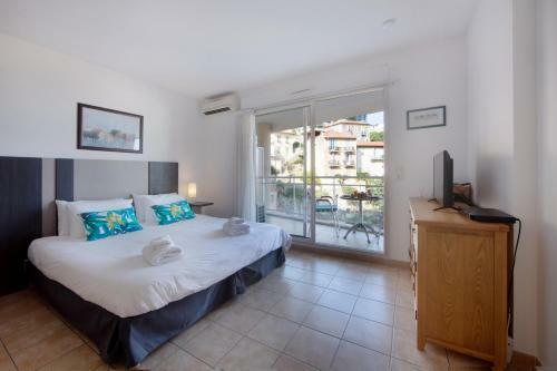 Apartamento Monaco, Sea View, Bright Studio