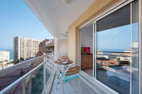 Apartamento Monaco, Sea View, Bright Studio