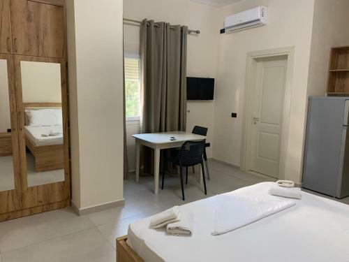 Domi Apartments