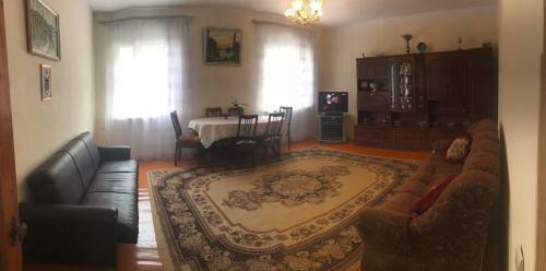 Hostal Samvel's Guest House