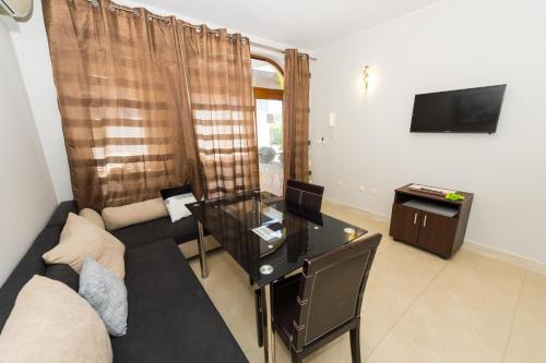 Garden Beach Luxurios Apartment A11