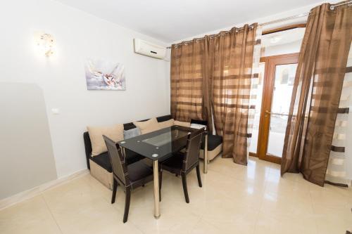 Garden Beach Luxurios Apartment A11