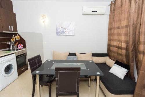 Garden Beach Luxurios Apartment A11
