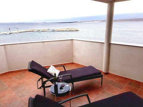 Apartamentos Perla Vir