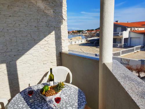Apartamentos Perla Vir
