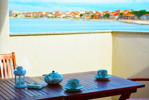 Apartamentos Perla Vir