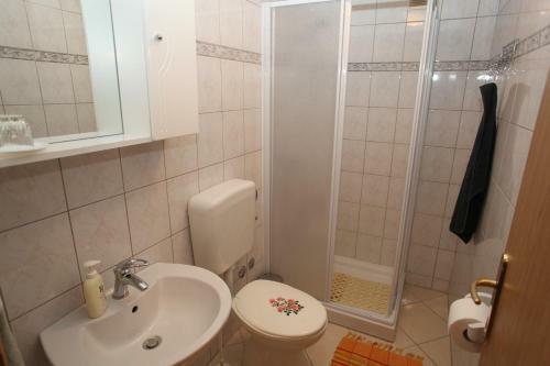 Hostal Accommodation Lily