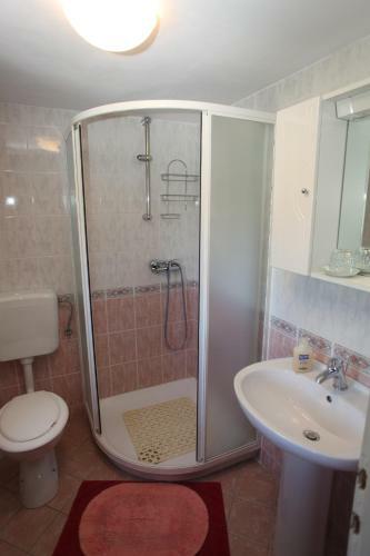 Hostal Accommodation Lily