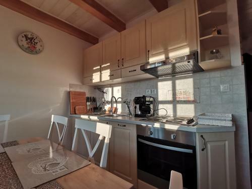 Mara's Vineyard House