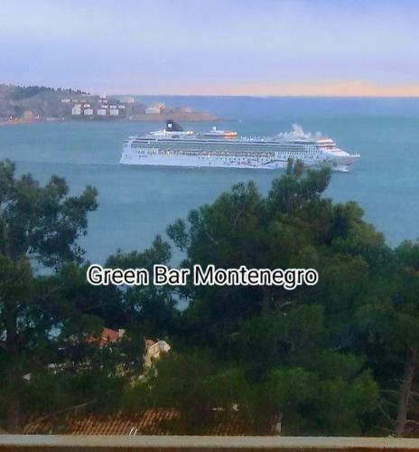 Green Bar Apartments