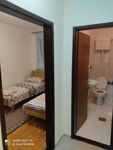 Hostal Topholiday