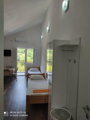Hostal Topholiday