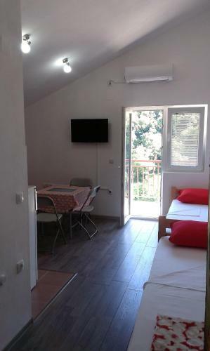 Hostal Topholiday