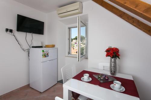 Iva Apartment