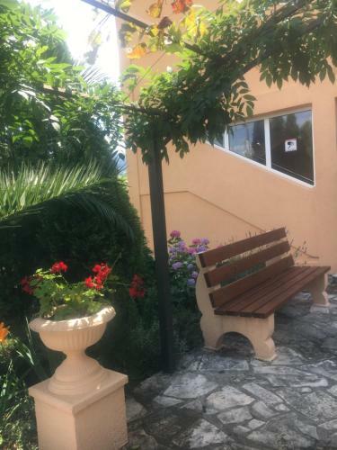 Aparthotel Apartments Villa Viktoria