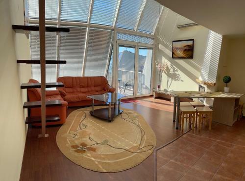 Cozy Apartment By The Sea