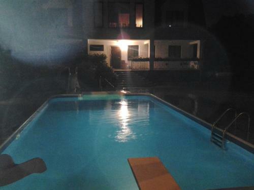 Hostal Dolphin