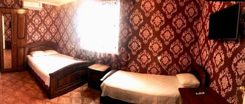 Hostal Sunset Guest House