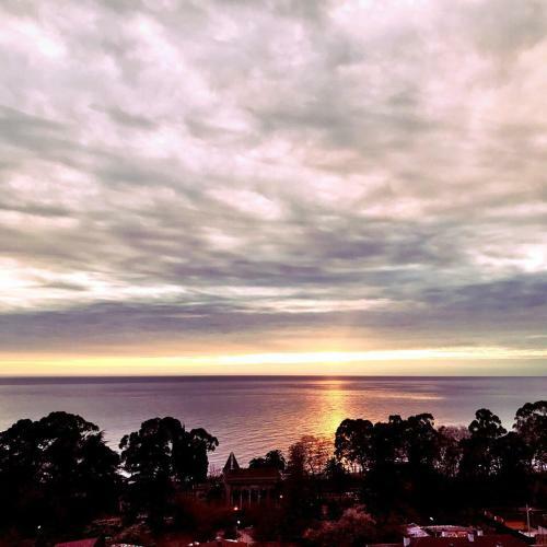 Hostal Sunset Guest House