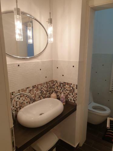 Vintage Downtown Hostel