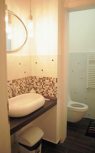 Vintage Downtown Hostel